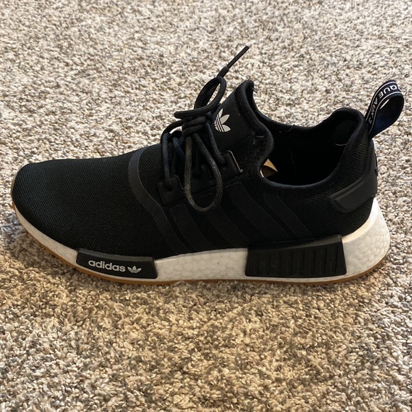 Adidas NMD_R1 PRIMEBLUE Women’s Tennis Shoe - Picture 2 of 5